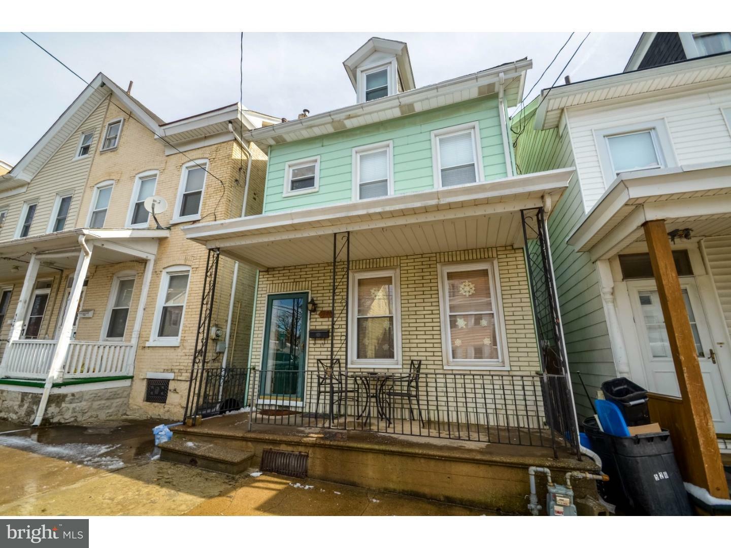 Property Photo:  526 Centre Street  PA 18042 