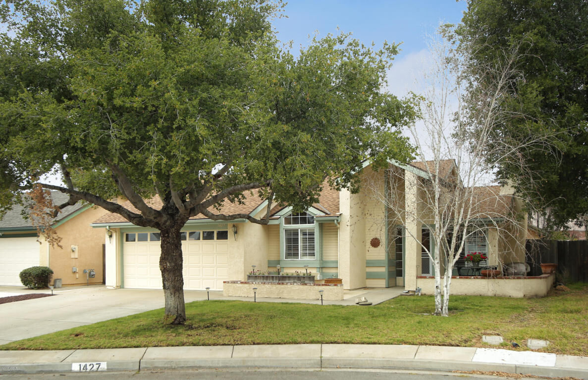 Property Photo:  1427 Tattersall Court  CA 93455 