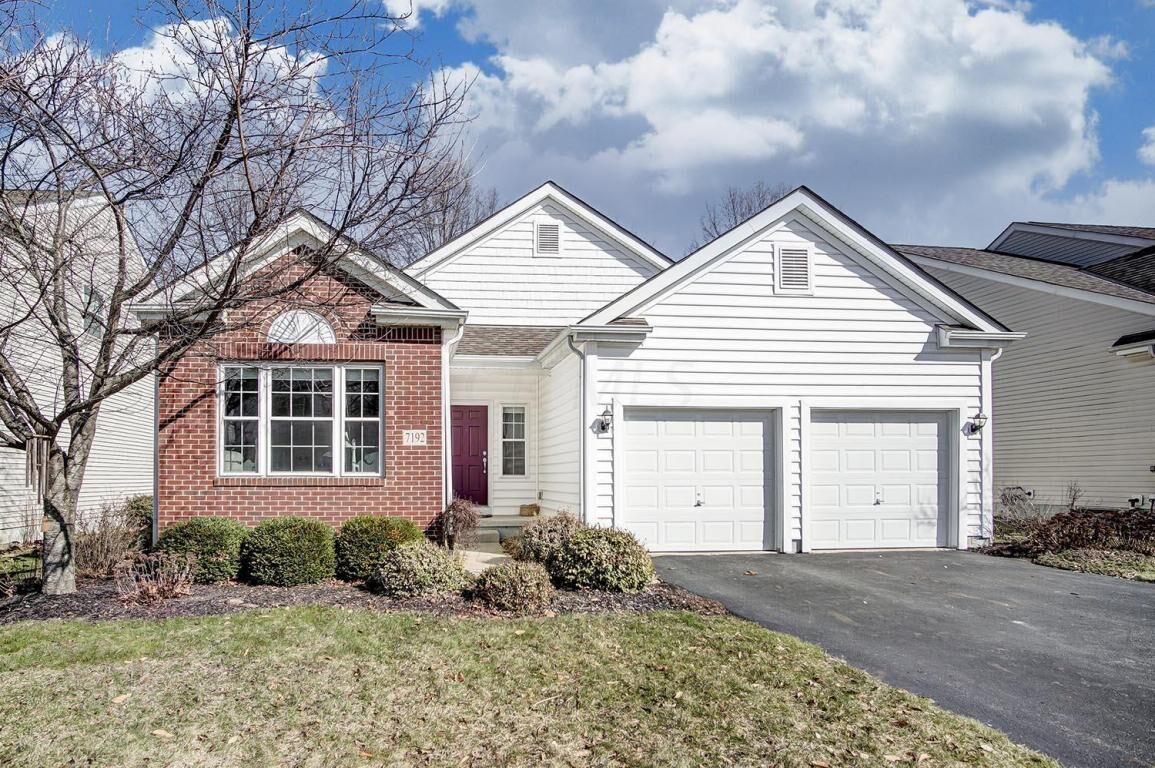 Property Photo: 7192 Upper Albany Drive OH 43054