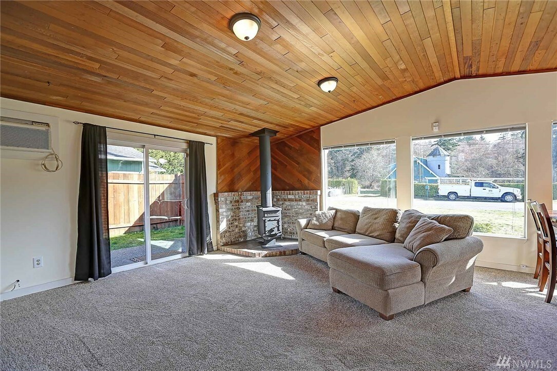 Property Photo:  1047 Gary Lane  WA 98282 