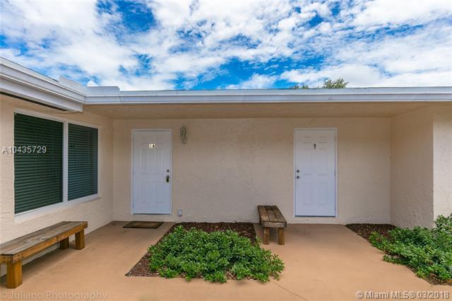 Property Photo: 4471 SW 54th Ct FL 33314