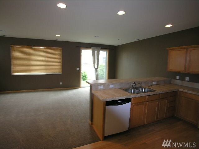 Property Photo:  4012 62nd Av Ct E  WA 98424 