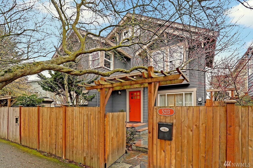 5213 8th Ave NW  Seattle WA 98107 photo