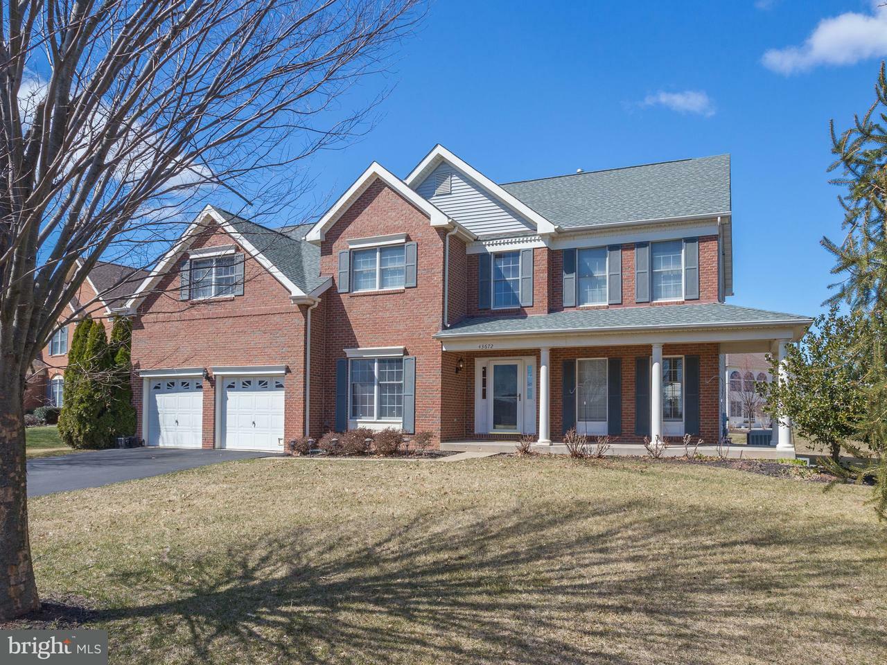 Property Photo:  43672 Catton Place  VA 20147 