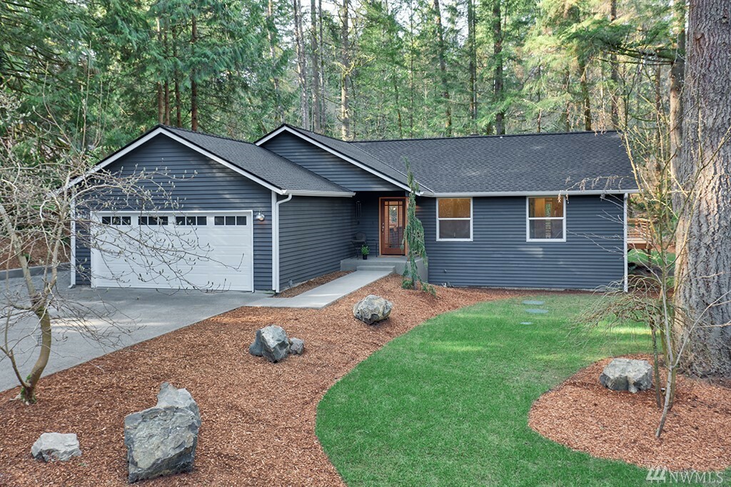 Property Photo:  14129 Avondale Rd NE  WA 98072 