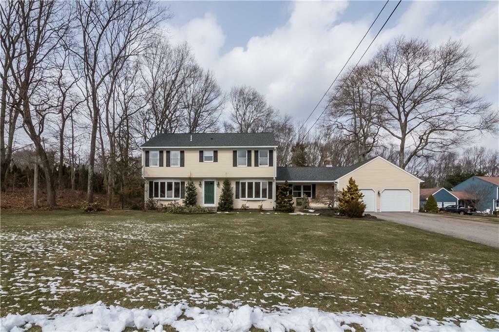 Property Photo:  14 Hawthorne Ct  RI 02852 