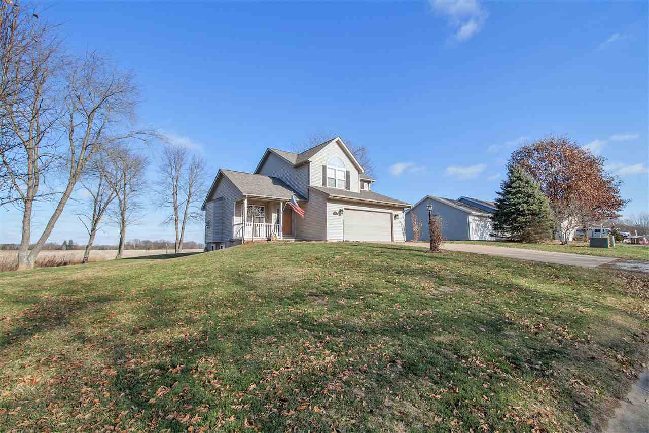 Property Photo:  10013 W Lake Camelot  IL 61547 