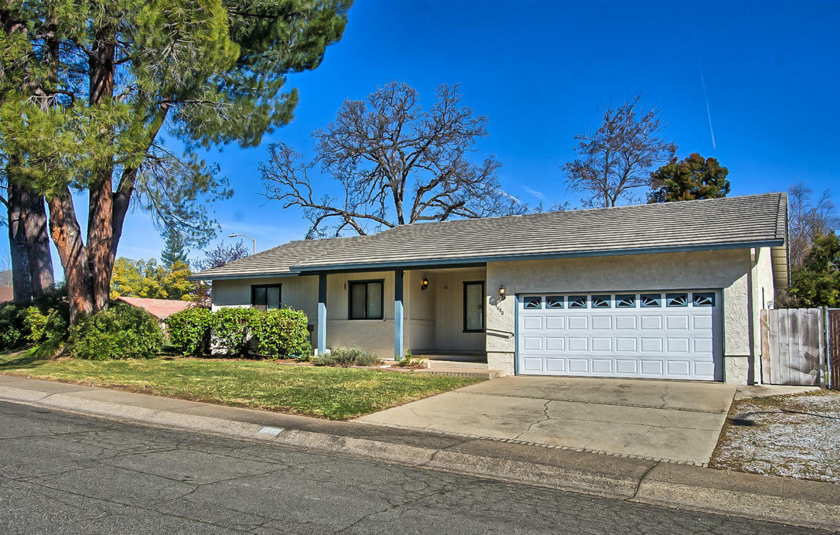 Property Photo:  1680 Arroyo Manor Drive  CA 96003 