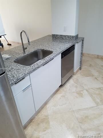 Property Photo:  1717 N Bayshore Dr A-2953  FL 33132 