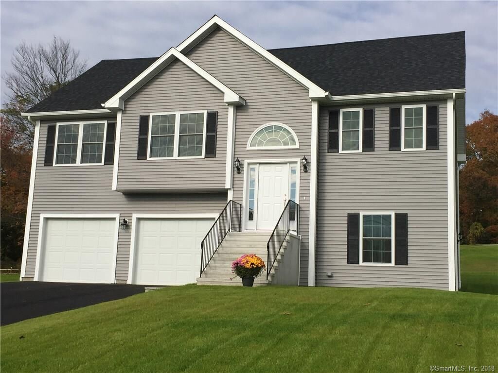 Property Photo: 4 Smith Haven Road CT 06483