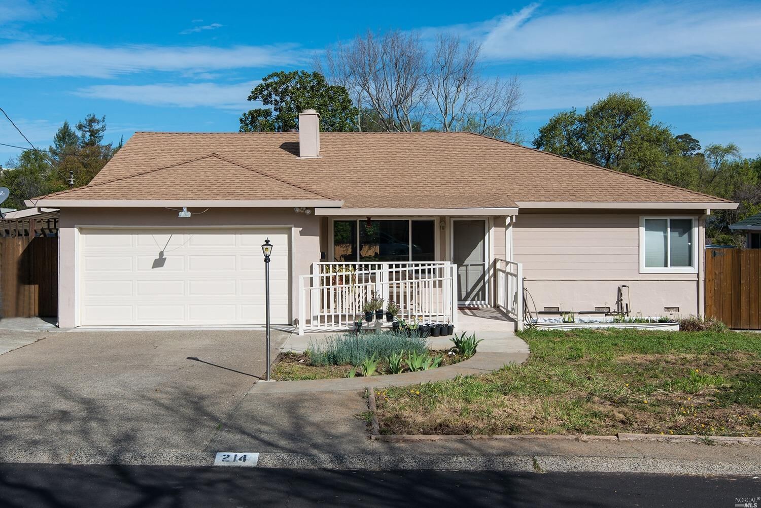 Property Photo:  214 Las Gallinas Avenue  CA 94903 