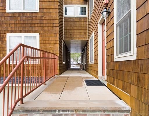 Property Photo:  8 Stephen Lane Drive 8  MA 01730 