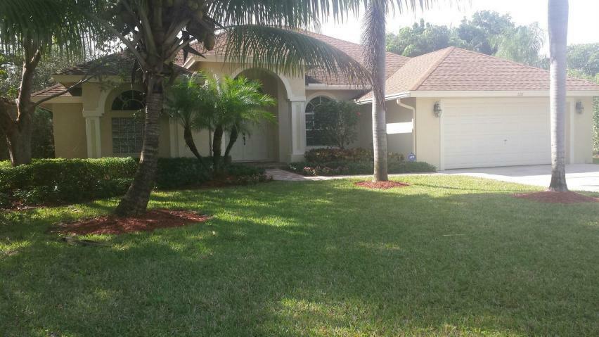 Property Photo:  528 Lindell Boulevard  FL 33444 