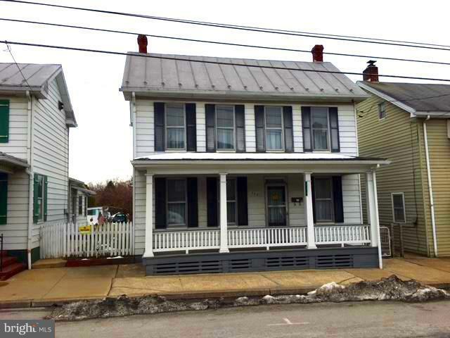 Property Photo:  426 King Street  PA 17257 