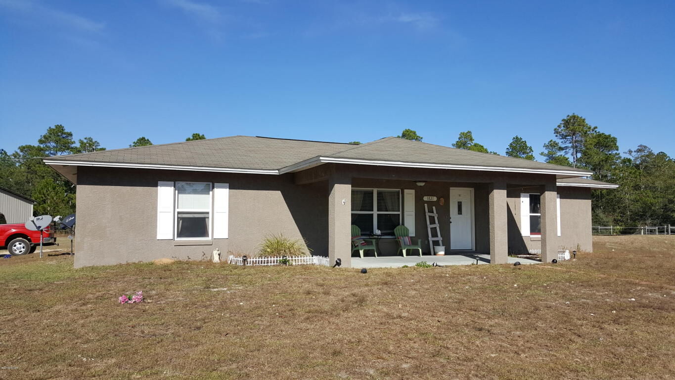 Property Photo: 1821 E Highway 388 FL 32409
