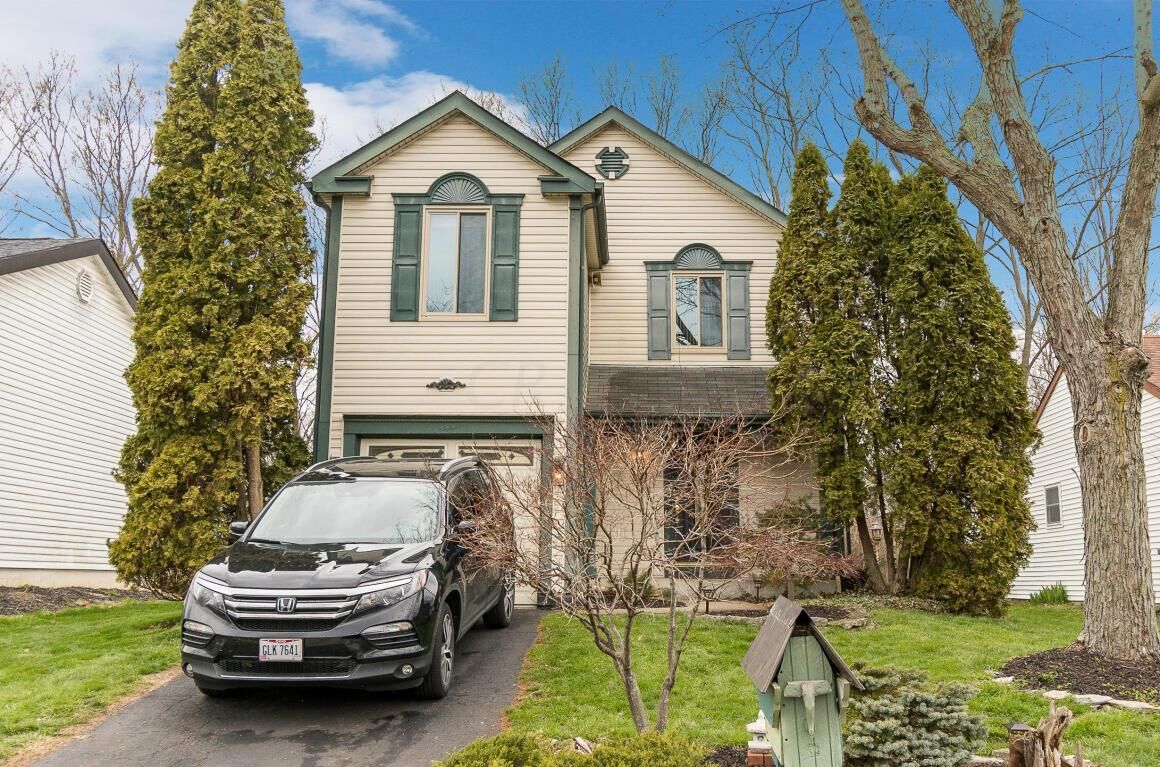 Property Photo:  3146 Westmills Drive  OH 43204 