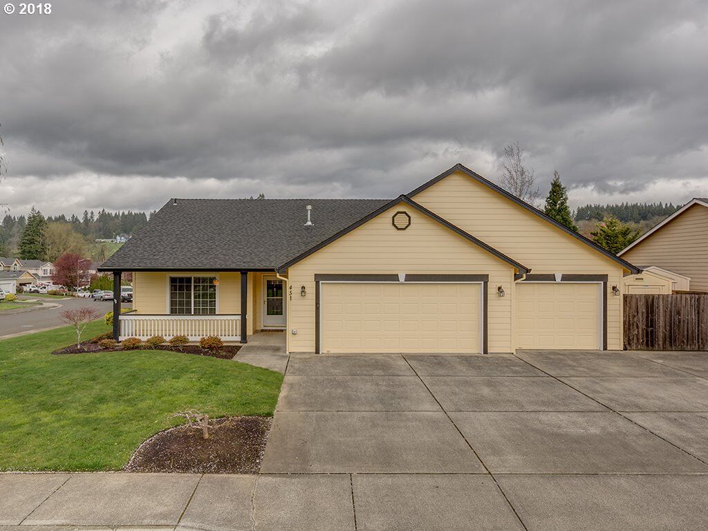 Property Photo: 451 E Heritage Loop WA 98629