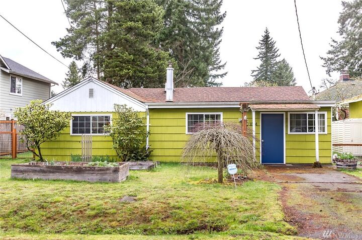 Property Photo: 1804 N 143rd St WA 98133