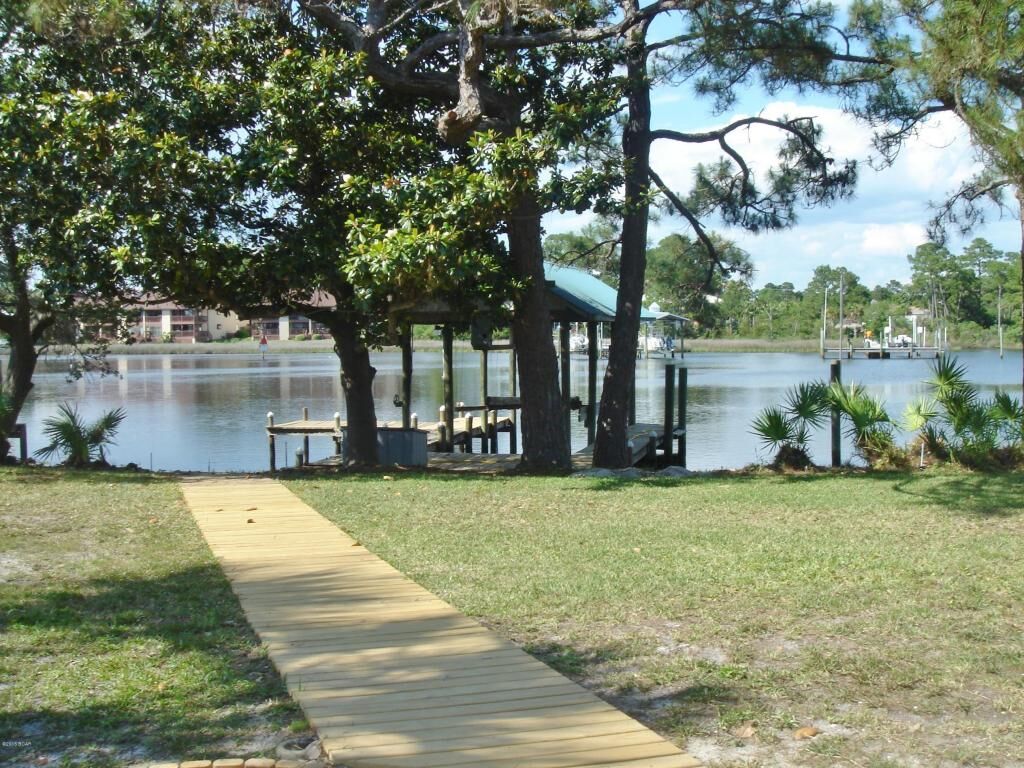 Property Photo: 8002 S Lagoon Drive FL 32408