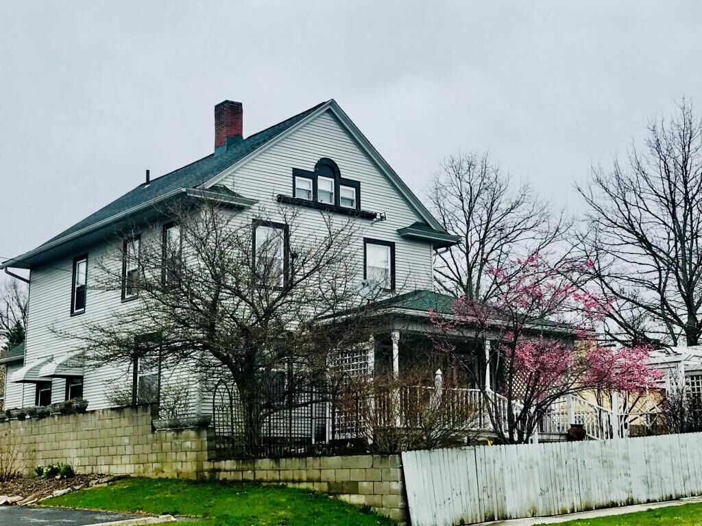 Property Photo:  38 W High Street  OH 43338 