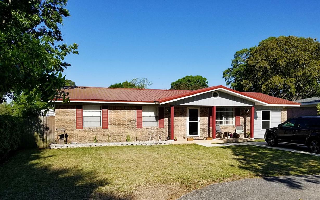 Property Photo:  9 Oak Lane  FL 32579 