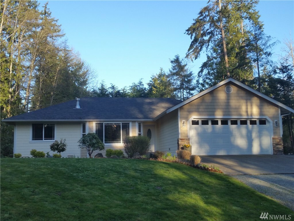 1671 Oak Ridge Drive  Camano Island WA 98282 photo