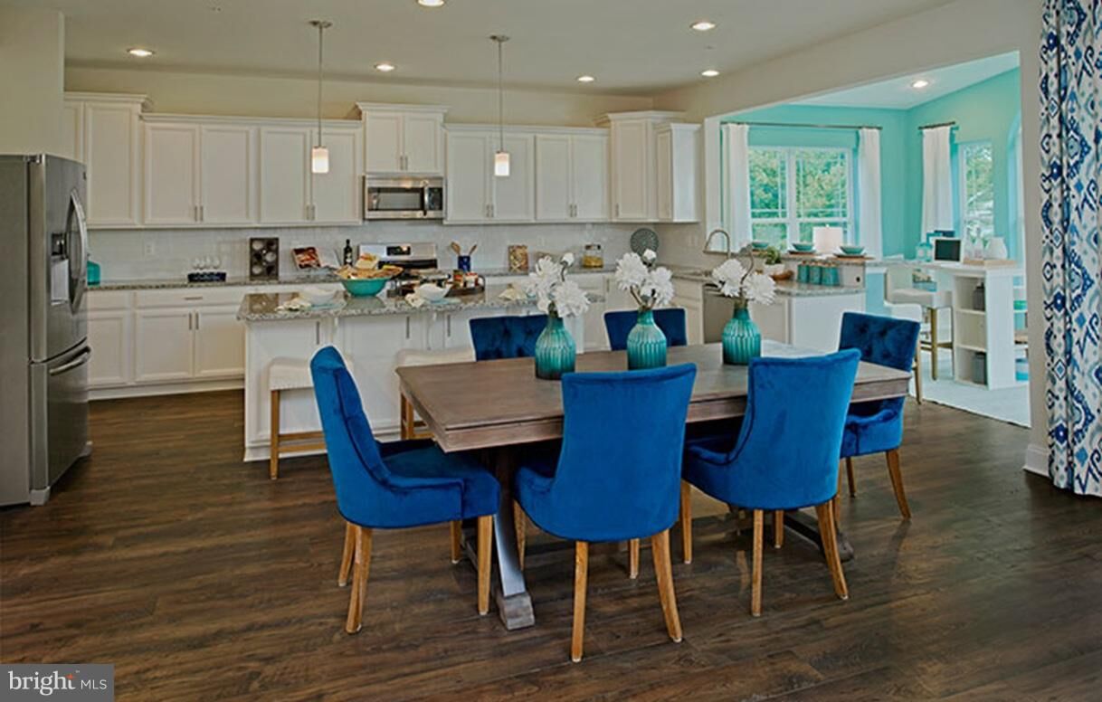 Property Photo:  2033 Margrave Avenue  MD 21047 