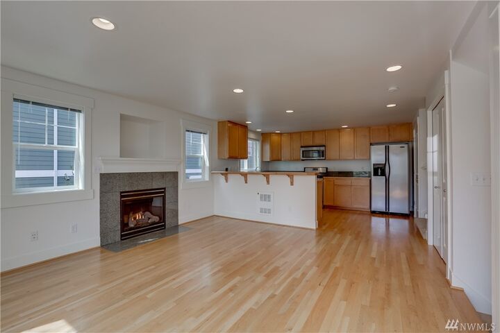 Property Photo:  912 NW 85th St  WA 98117 