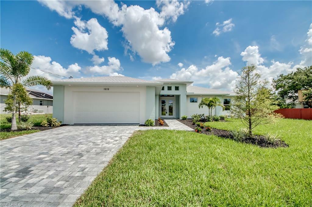 Property Photo:  1919 SW 27th Street  FL 33914 