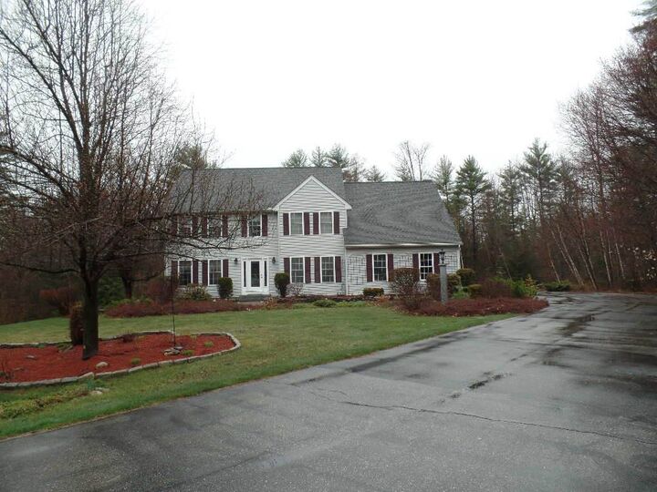 Property Photo: 24 Grove Court NH 03032