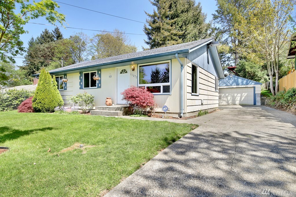 Property Photo: 11272 29th Ave SW WA 98146