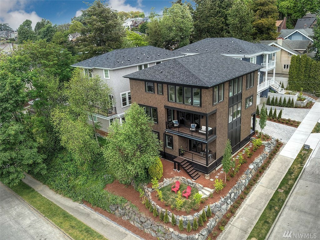1024 W Bothwell St  Seattle WA 98119 photo