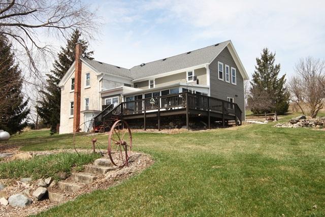 Property Photo: 2290 Hillside Rd WI 53076