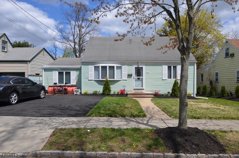 Property Photo:  69 Armstrong Street  NJ 08880 