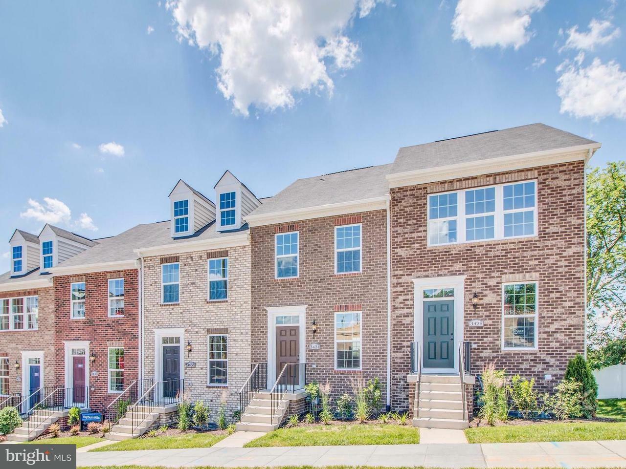Property Photo: 944 Mississippi Avenue SE DC 20032