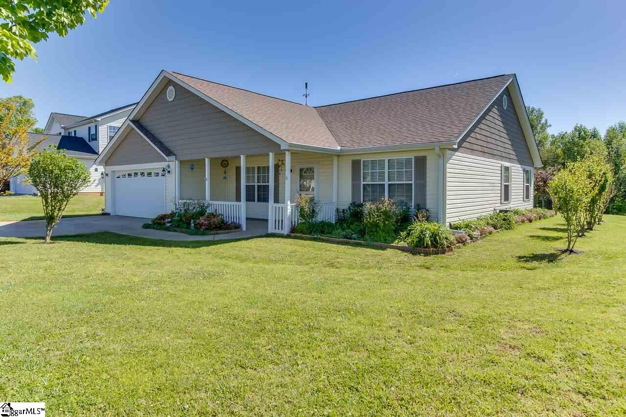 Property Photo:  19 Long Pond Court  SC 29651 