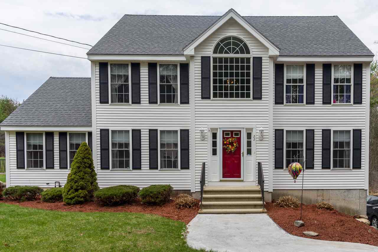 Property Photo:  22 Wethersfield Drive  NH 03276 