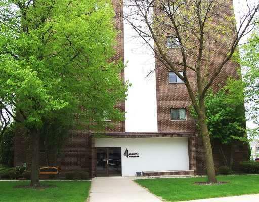 Property Photo:  4 Mason Avenue 202  IL 60106 