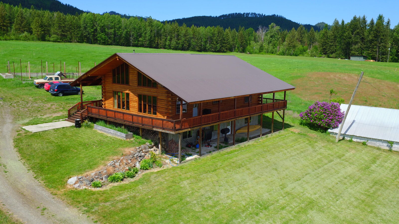 Property Photo:  2620 Cedonia Addy Rd  WA 99101 