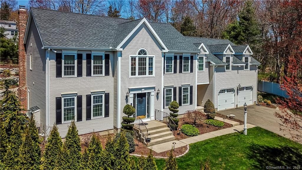 Property Photo:  210 Country Side Drive  CT 06067 