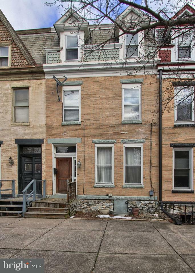 Property Photo:  1729 Green Street  PA 17102 