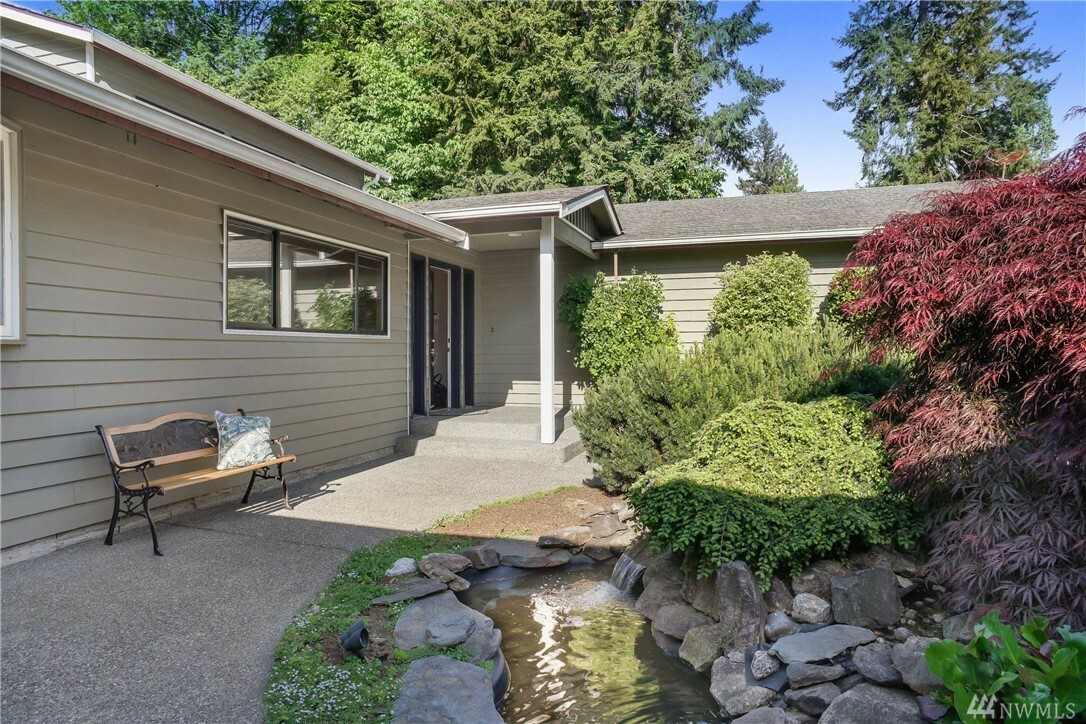 Property Photo:  16920 NE 100th St  WA 98052 