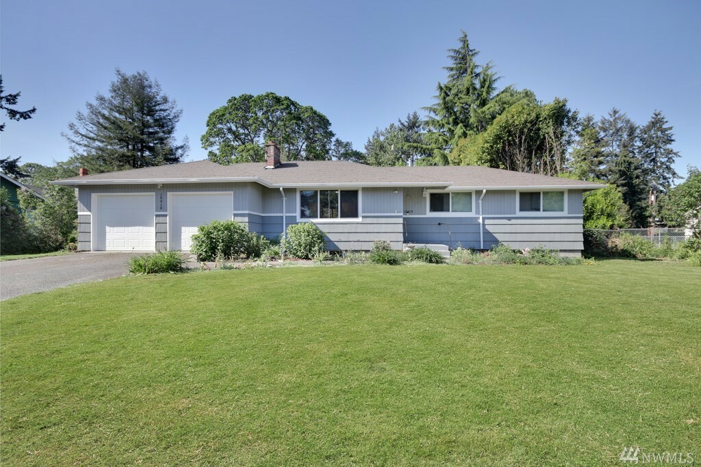 Property Photo:  10418 Irene Ave SW  WA 98499 