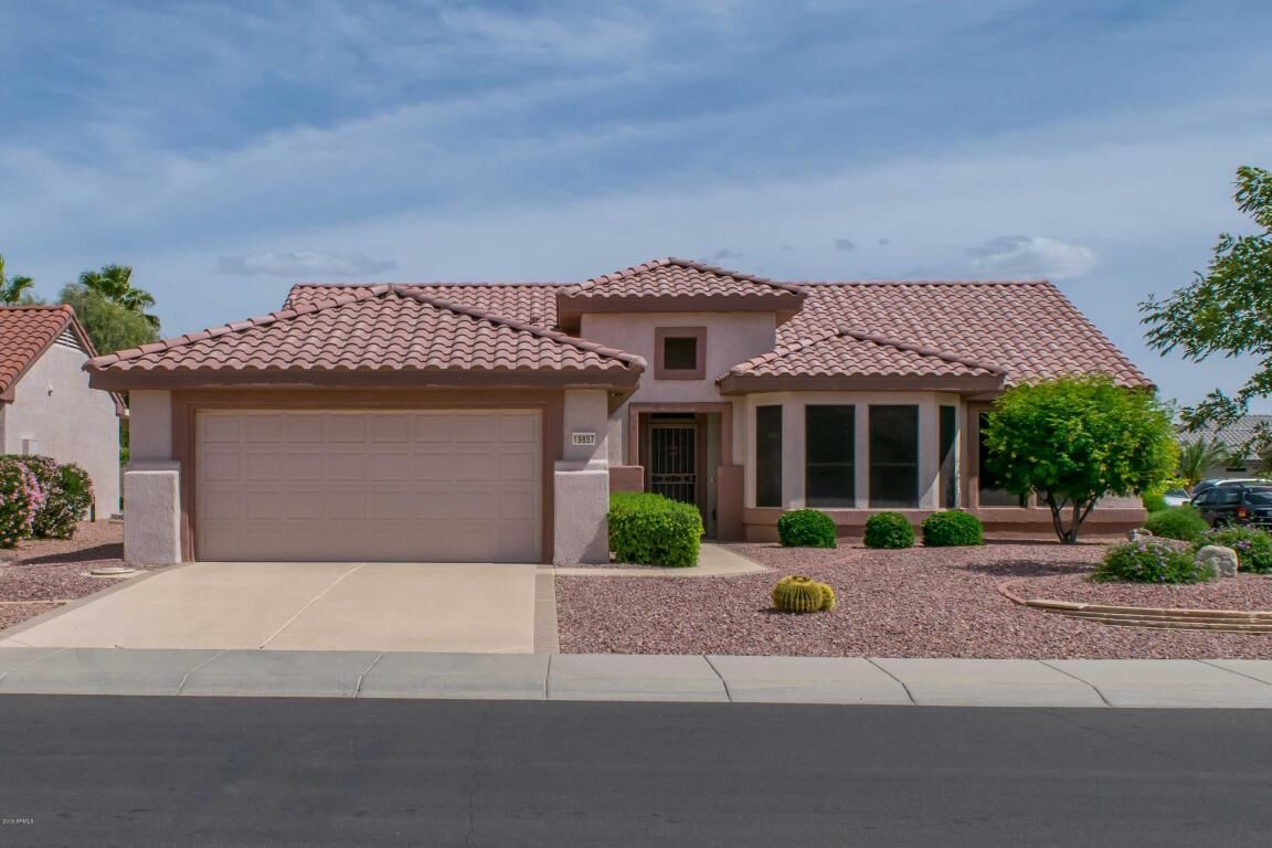 Property Photo: 19857 N Shadow Mountain Drive AZ 85374