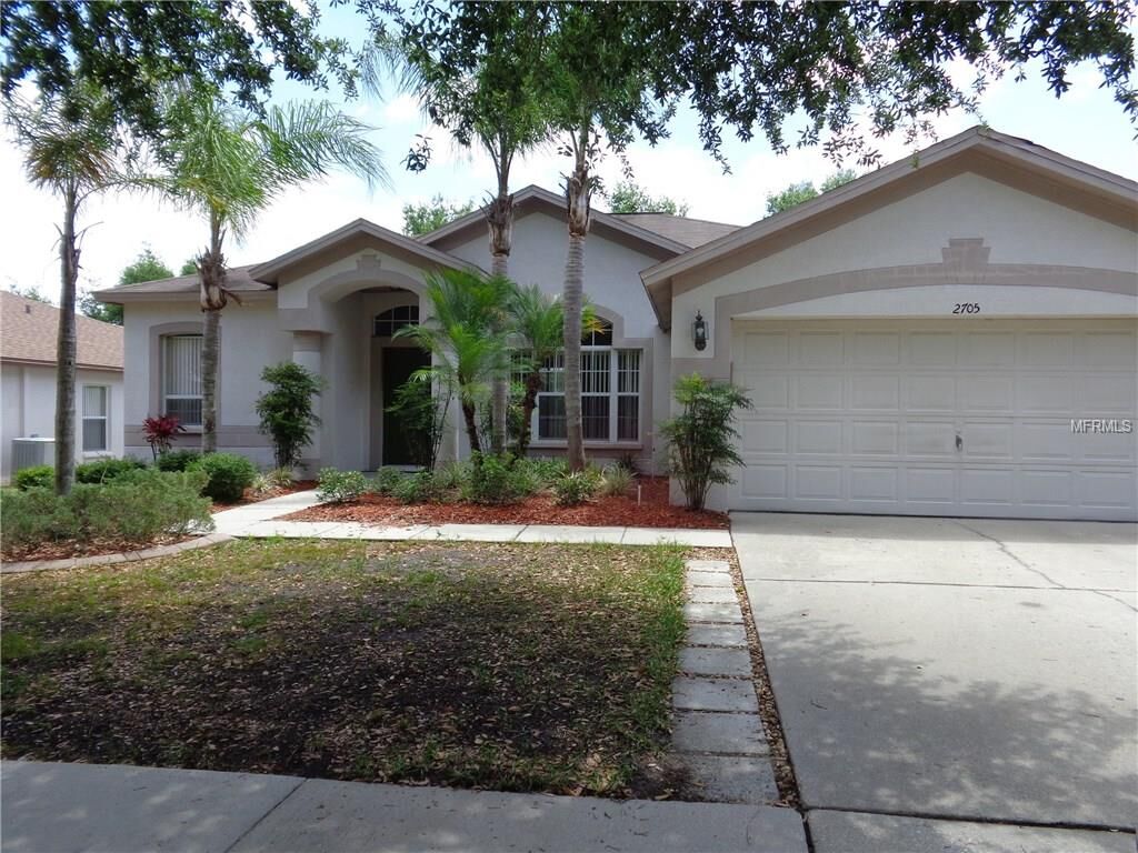 Property Photo: 2705 Brookville Drive FL 33596