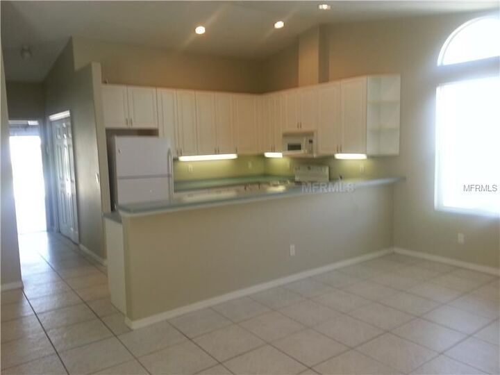 Property Photo:  6002 63rd Avenue E  FL 34221