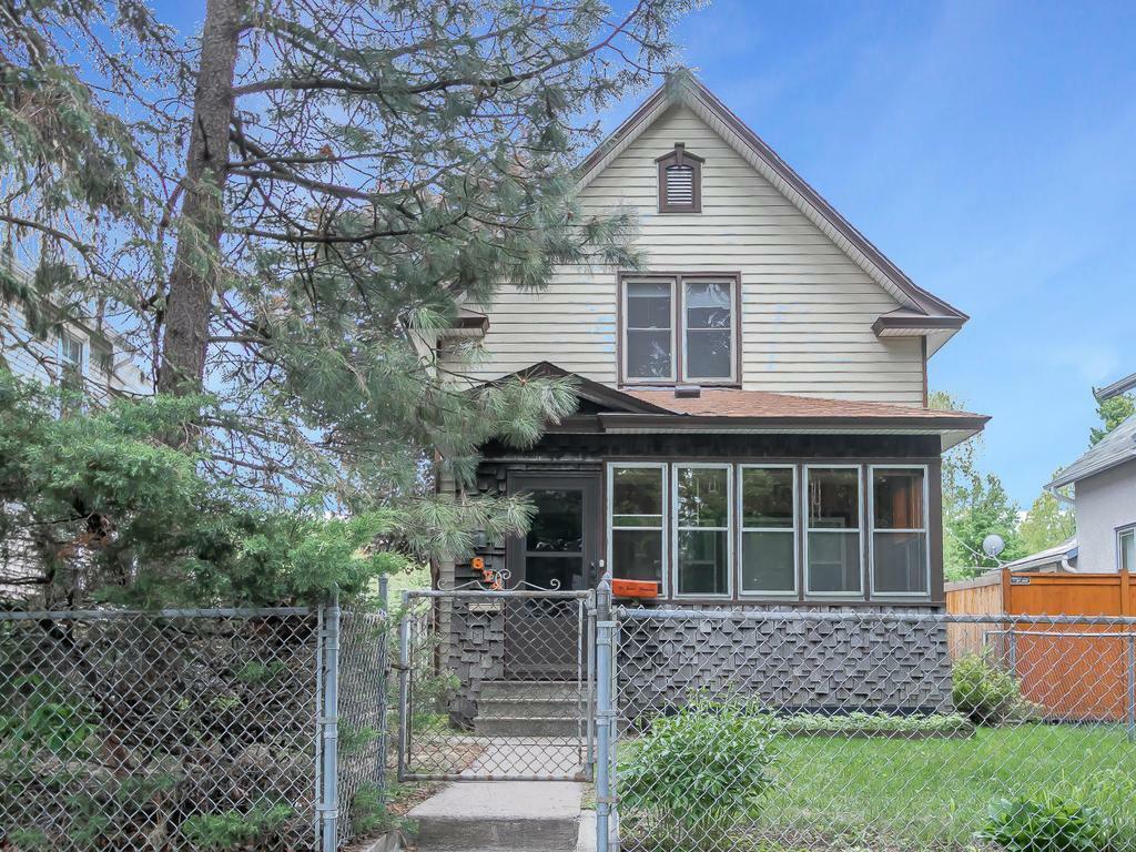 Property Photo:  874 Randolph Avenue  MN 55102 