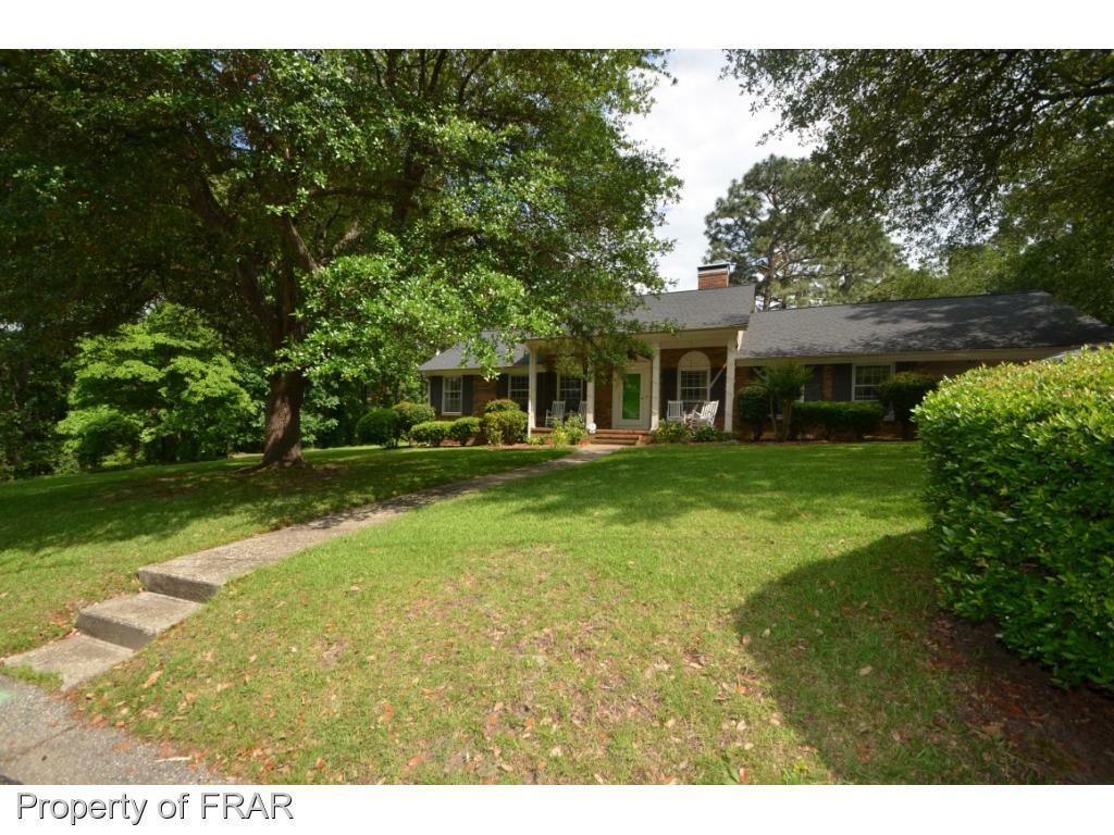 Property Photo:  607 Tanglewood Drive  NC 28311 