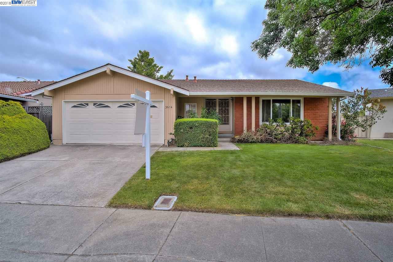 Property Photo: 3614 Wyndham Dr CA 94536