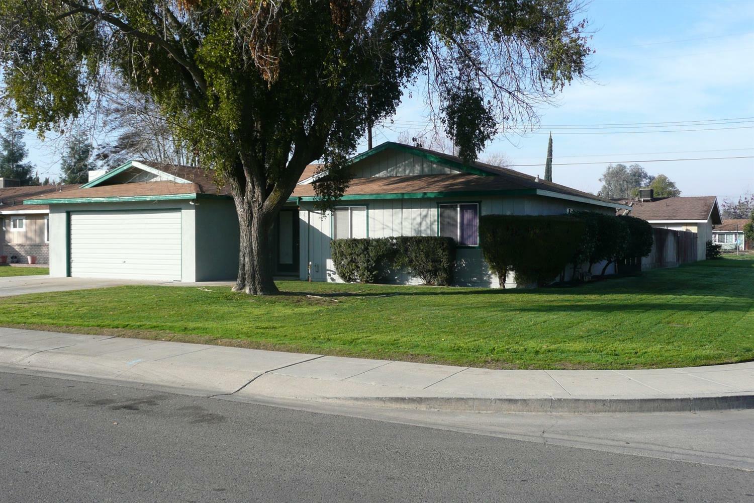 1613 S Thomas Street  Visalia CA 93292 photo